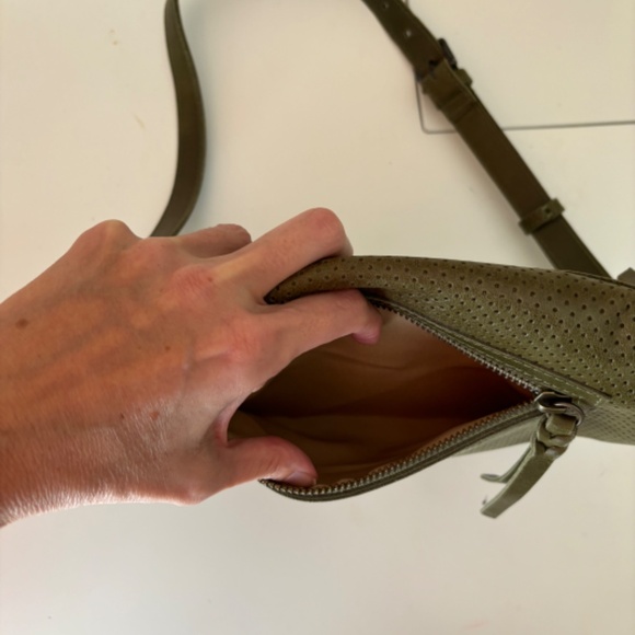 Able Berkeley Belt Bag, Perforated Moss Green. - Picture 3 of 6